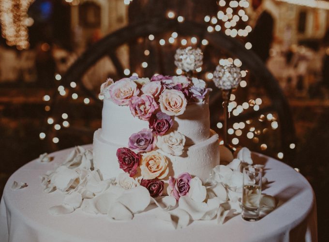 Wallpaper wedding cake, flowers, 4k, Food 2143512059
